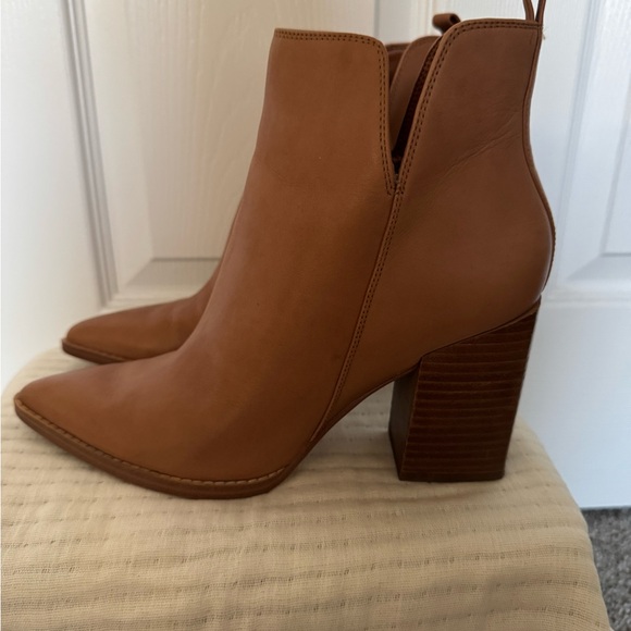 Nine West Brown Heeled Booties Pointed Toe - Picture 2 of 5